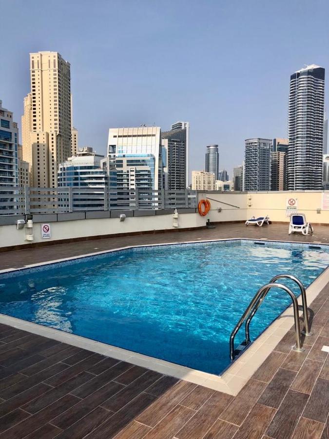 Apartamento Wonderful 1Bd With Full Marina View Dubái Exterior foto