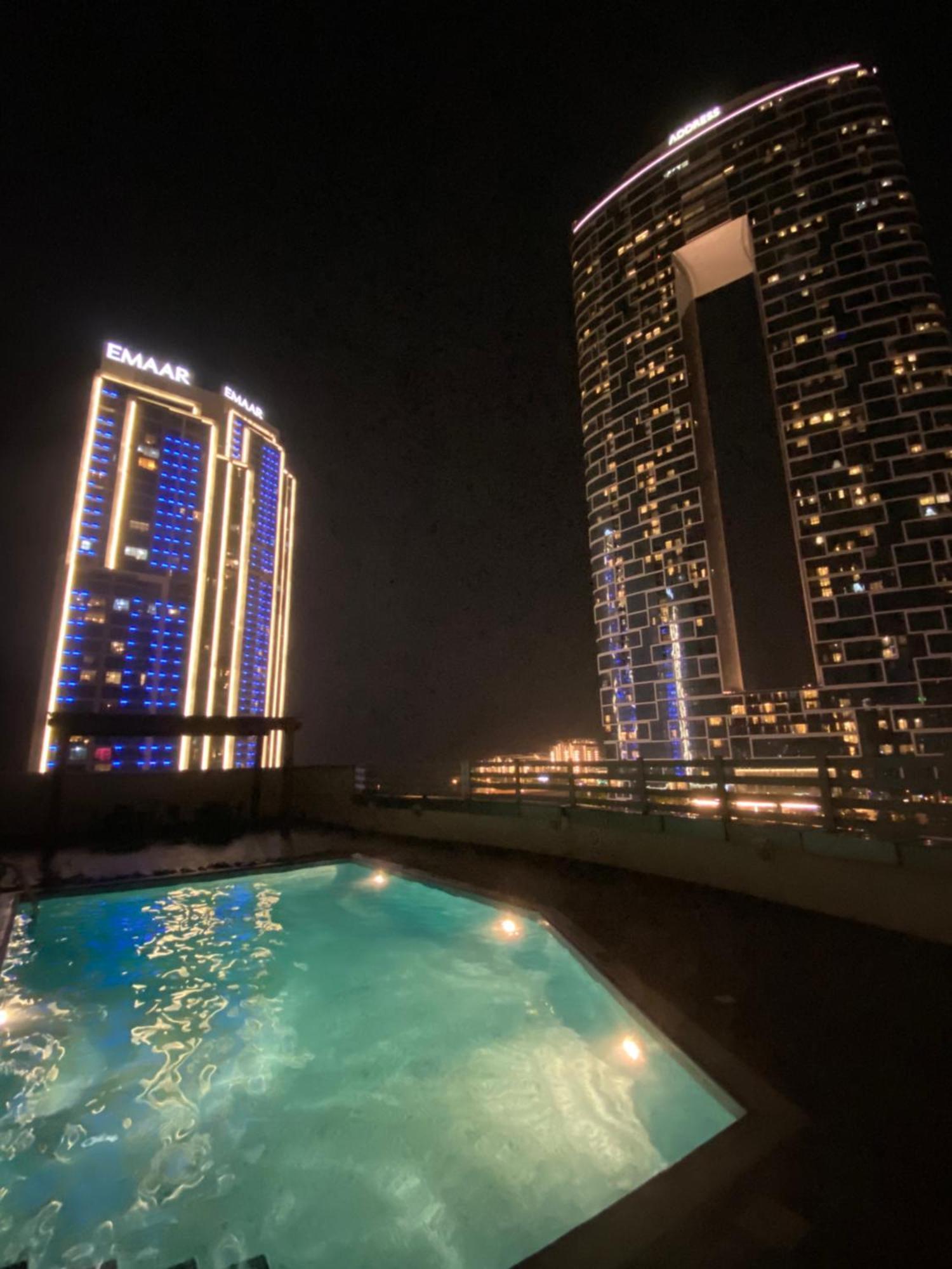 Apartamento Wonderful 1Bd With Full Marina View Dubái Exterior foto