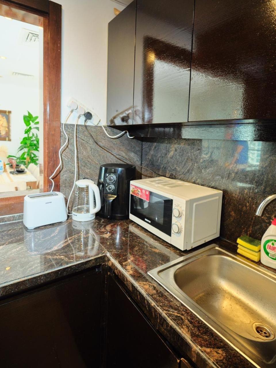 Apartamento Wonderful 1Bd With Full Marina View Dubái Exterior foto